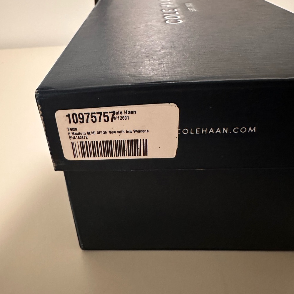 COLE HAAN Vesta Leather Beige Flats - Size 8 - Picture 10 of 10